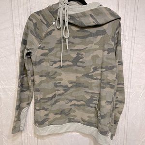 7th Ray Sweatshirt- Camo size M
